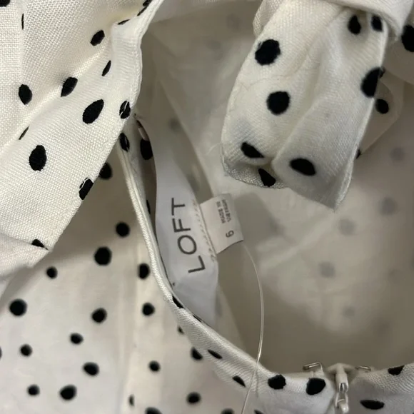 LOFT Polka Dot Puff Sleeve Dress– Size 6 - Picture 3 of 7